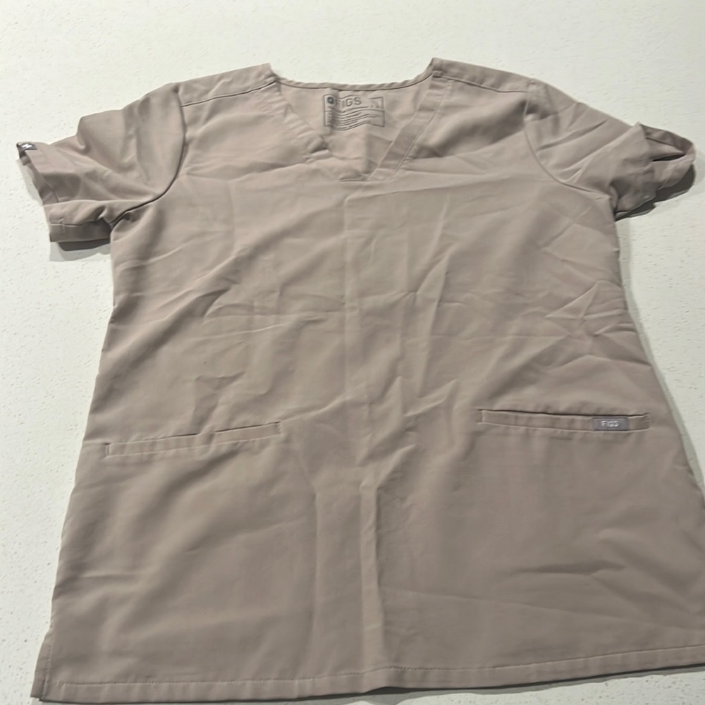 FIGS scrub top